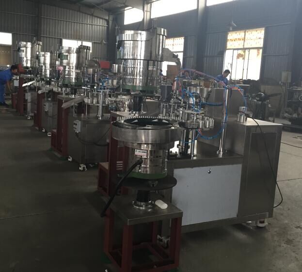 GFFZ-502 Super gule filling and screw capping machine