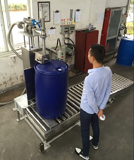 200L Liquid filling machine
